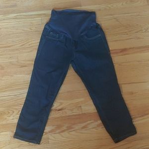 Maternity 3/4 Capri Jeans